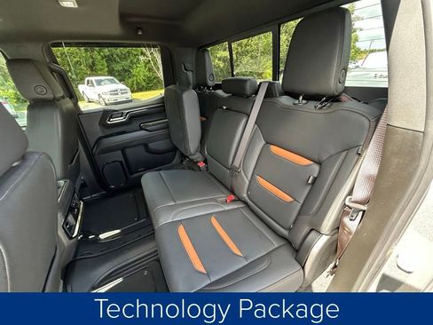 Used 2024 GMC Sierra 1500 AT4 w/ Technology Package image 18