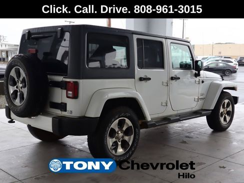Used 2016 Jeep Wrangler Unlimited Sahara w/ Connectivity Group image 5