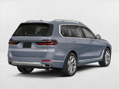 New 2026 BMW X7 xDrive40i image 2
