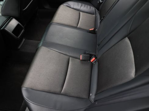 Used 2018 Honda Accord Sport image 13