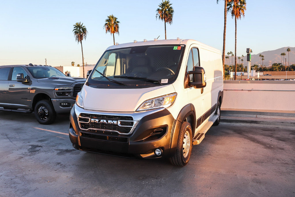 Used 2025 RAM ProMaster 2500 w/ U-Haul Equipment Group FWD image 4