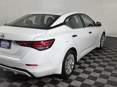Used 2024 Nissan Sentra S w/ Lighting Package FWD image 4