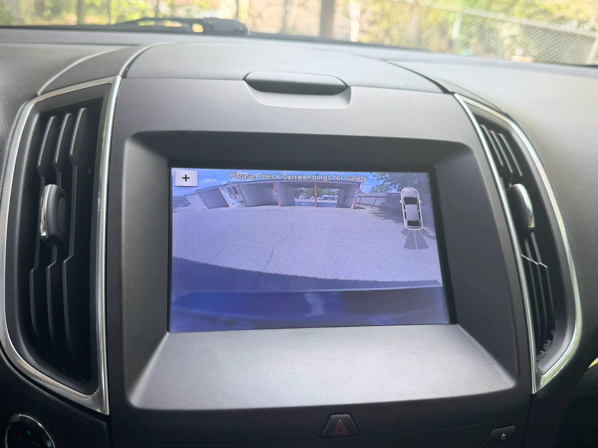 Used 2016 Ford Edge Titanium FWD image 17