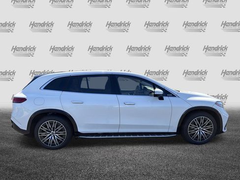 Used 2023 Mercedes-Benz EQS 580 4MATIC SUV image 11