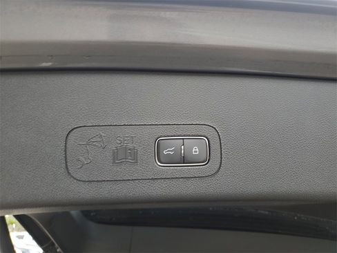 Certified 2023 Lincoln Aviator Reserve w/ Equipment Group 201A image 7