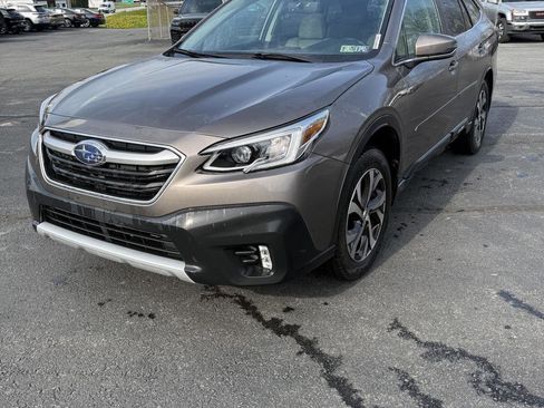 Used 2021 Subaru Outback Limited AWD/4WD image 3