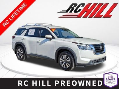 Used 2023 Nissan Pathfinder SL