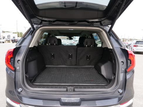 Used 2019 GMC Terrain Denali w/ Advanced Safety Package image 14