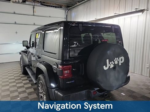 Used 2023 Jeep Wrangler Unlimited Sahara w/ Cold Weather Group AWD/4WD image 3