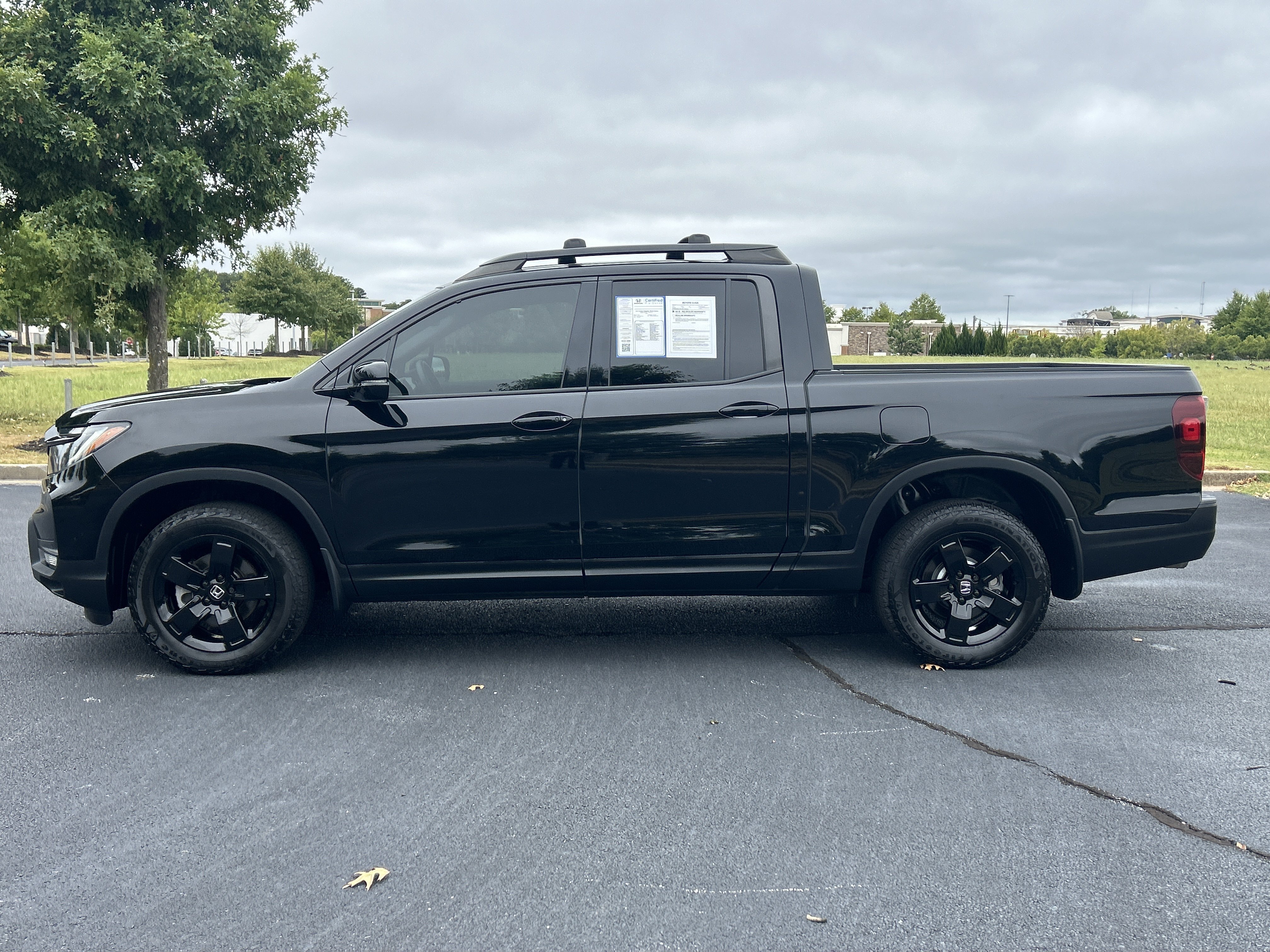 Certified 2024 Honda Ridgeline Black Edition image 6