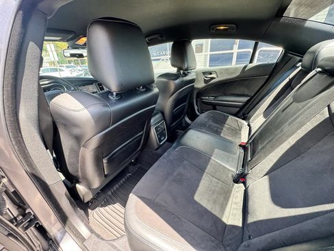Used 2015 Dodge Charger R/T RWD image 24