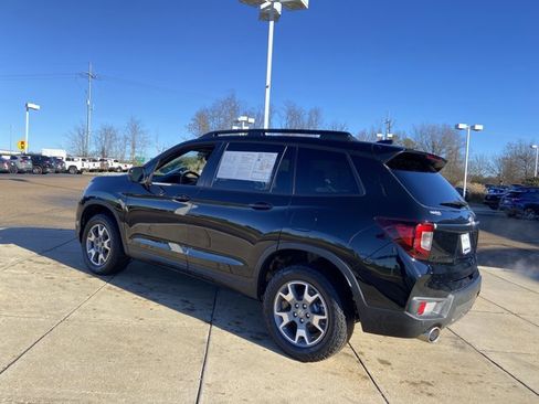 Used 2023 Honda Passport TrailSport image 7