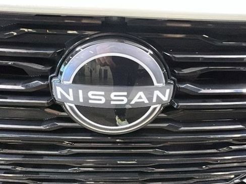 Certified 2025 Nissan Altima 2.5 SL FWD image 9