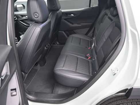 New 2026 Chevrolet Equinox LT w/ Convenience Package II FWD image 31