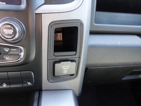 Used 2021 RAM 1500 Express w/ Wheel & Sound Group image 42