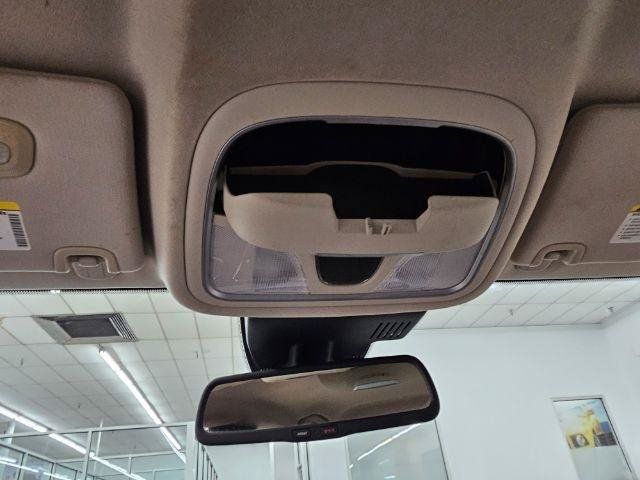 Used 2015 Chrysler 200 C w/ Navigation & Sound Group I FWD image 26