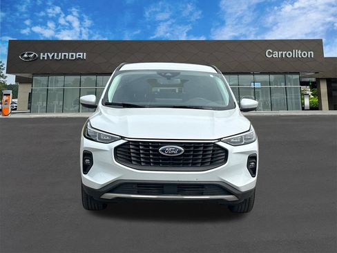Used 2025 Ford Escape Platinum AWD/4WD image 2