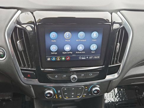 Used 2023 Chevrolet Traverse LT image 25