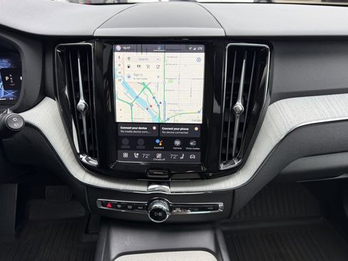 Used 2025 Volvo XC60 B5 Plus w/ Protection Package Premier image 21