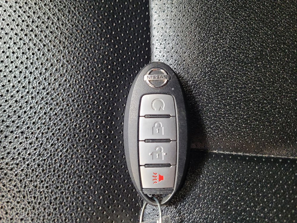 Used 2021 Nissan Rogue Sport SL w/ Premium Package FWD image 32