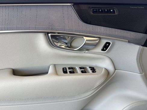 New 2026 Volvo XC90 B6 Ultra image 10