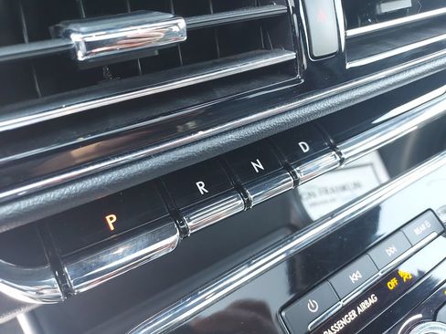Used 2024 Lincoln Navigator Reserve AWD/4WD image 28
