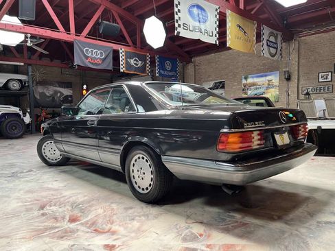 Used 1990 Mercedes-Benz 560 SEC image 4