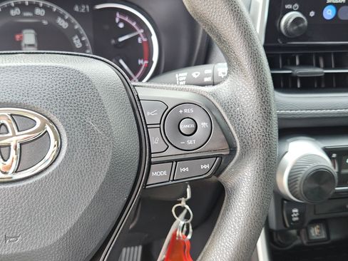 Used 2023 Toyota RAV4 LE image 23