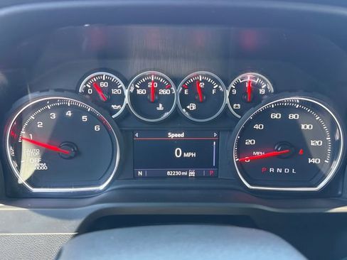 Used 2022 Chevrolet Silverado 1500 Custom w/ Safety Confidence Package AWD/4WD image 11
