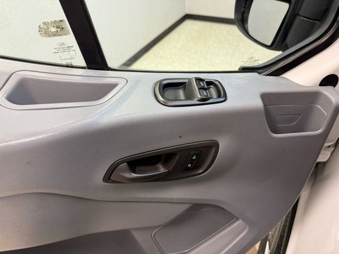 Used 2016 Ford Transit 250 130 Low Roof image 25