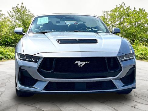Used 2024 Ford Mustang GT Premium image 3
