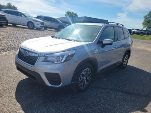 Used 2020 Subaru Forester Premium AWD/4WD image 2