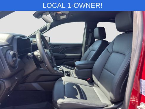 Used 2024 Chevrolet Colorado Trail Boss w/ Advanced Trailering Package AWD/4WD image 9