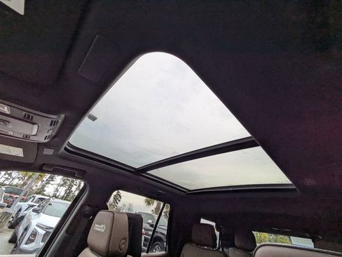 New 2025 Chevrolet Tahoe High Country image 22