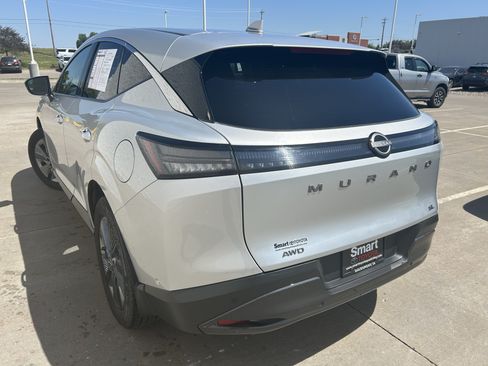 Used 2025 Nissan Murano SL AWD/4WD image 4