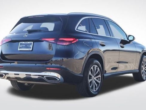 Used 2023 Mercedes-Benz GLC 300 image 4