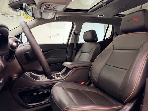 Used 2023 GMC Acadia AT4 w/ Technology Package AWD/4WD image 12