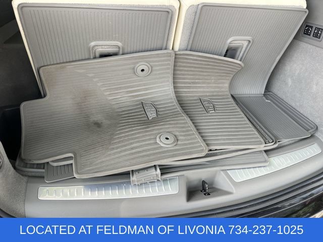Certified 2024 Cadillac XT6 Premium Luxury w/ Technology Package AWD/4WD image 36