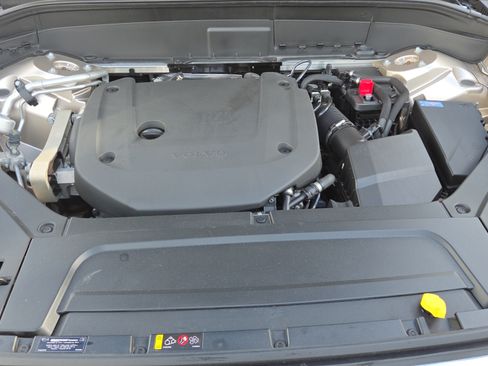 Used 2023 Volvo XC90 B6 Plus w/ Protection Package Premier AWD/4WD image 19