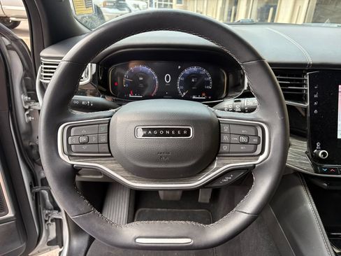 Used 2022 Jeep Wagoneer Series II w/ Premium Group I AWD/4WD image 21