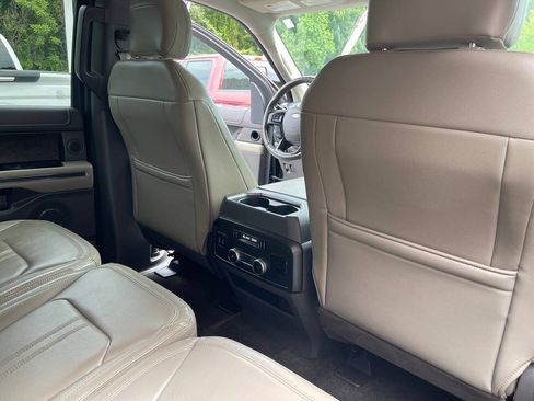 Used 2018 Ford Expedition Max Limited w/ Equipment Group 302A AWD/4WD image 34