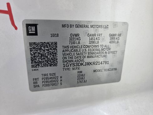Used 2019 Cadillac Escalade Platinum RWD image 20
