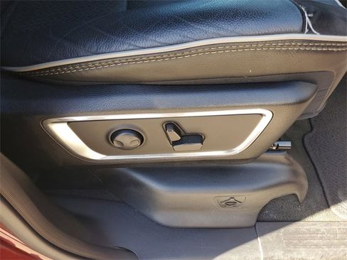 Used 2024 RAM 1500 Laramie image 36