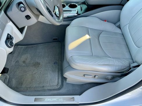 Used 2017 Buick Enclave Premium w/ Experience Buick Package image 40