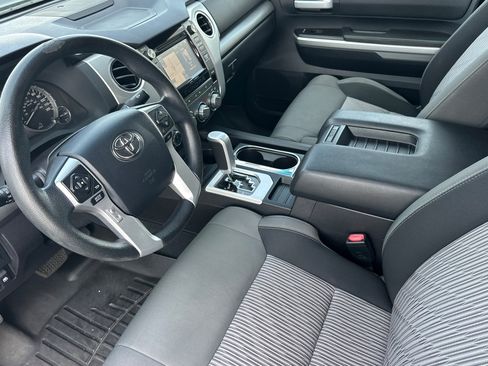 Used 2015 Toyota Tundra SR5 w/ TRD Off Road Package AWD/4WD image 9