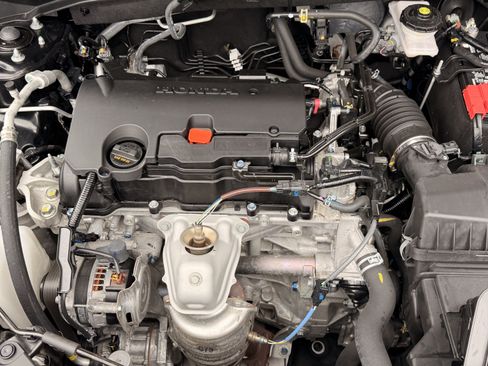 Used 2024 Honda HR-V LX image 30