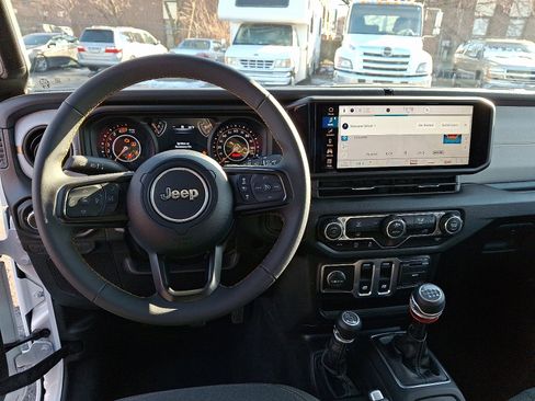 Used 2024 Jeep Wrangler Sport S image 11