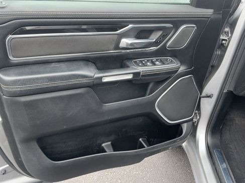 Used 2019 RAM 1500 Laramie image 10