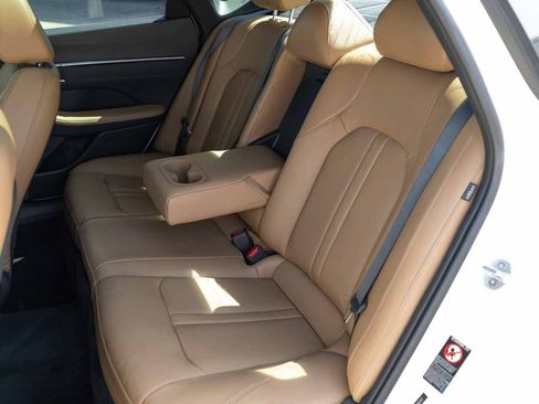 Used 2020 Hyundai Sonata Limited w/ Cargo Package FWD image 16