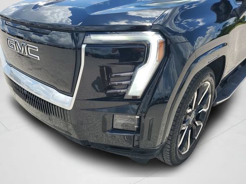 Used 2025 GMC Sierra EV Denali AWD/4WD image 25